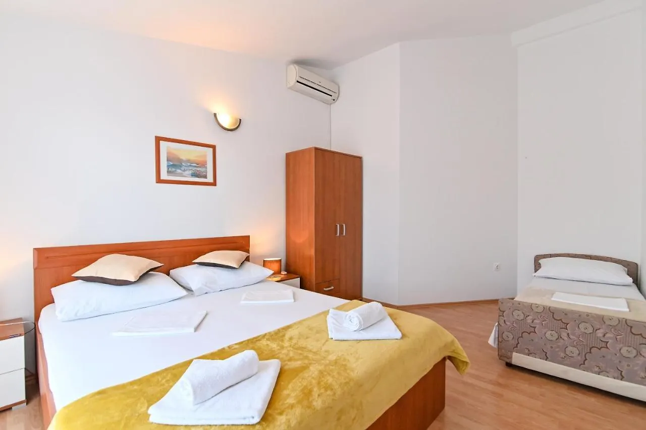 Apartments Andrea I Baška